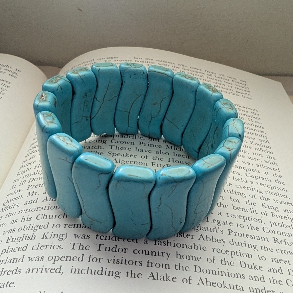 Turquoise Large Stretch Bracelet - Picture 7 of 8
